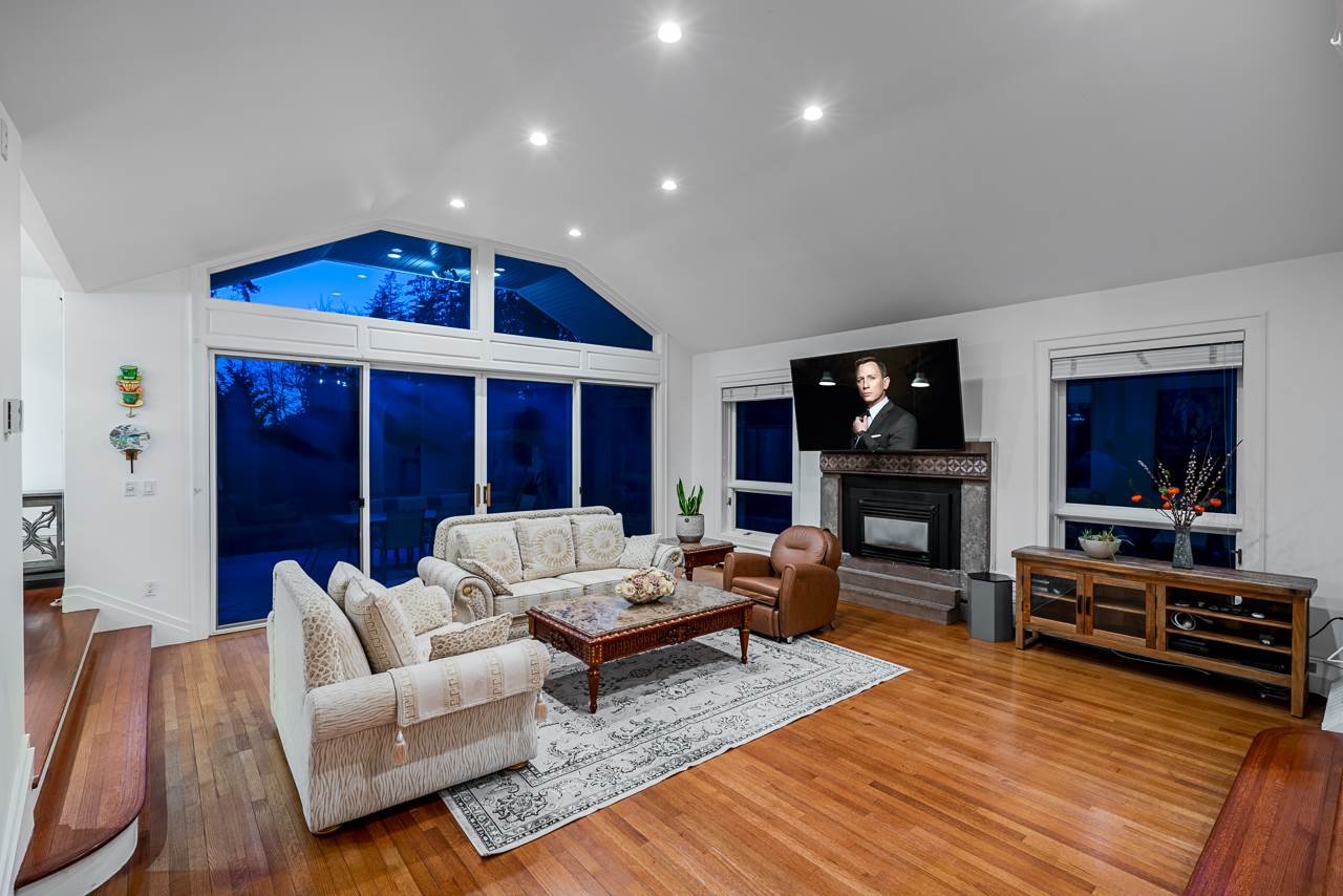 305 Stevens Dr