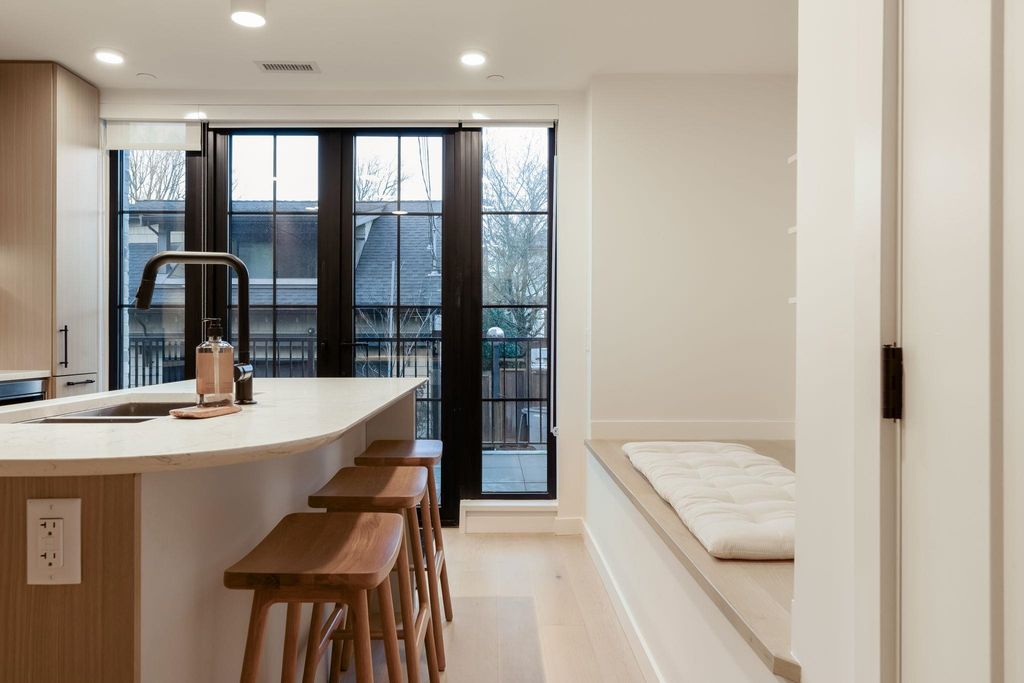197 W King Edward Avenue, Vancouver