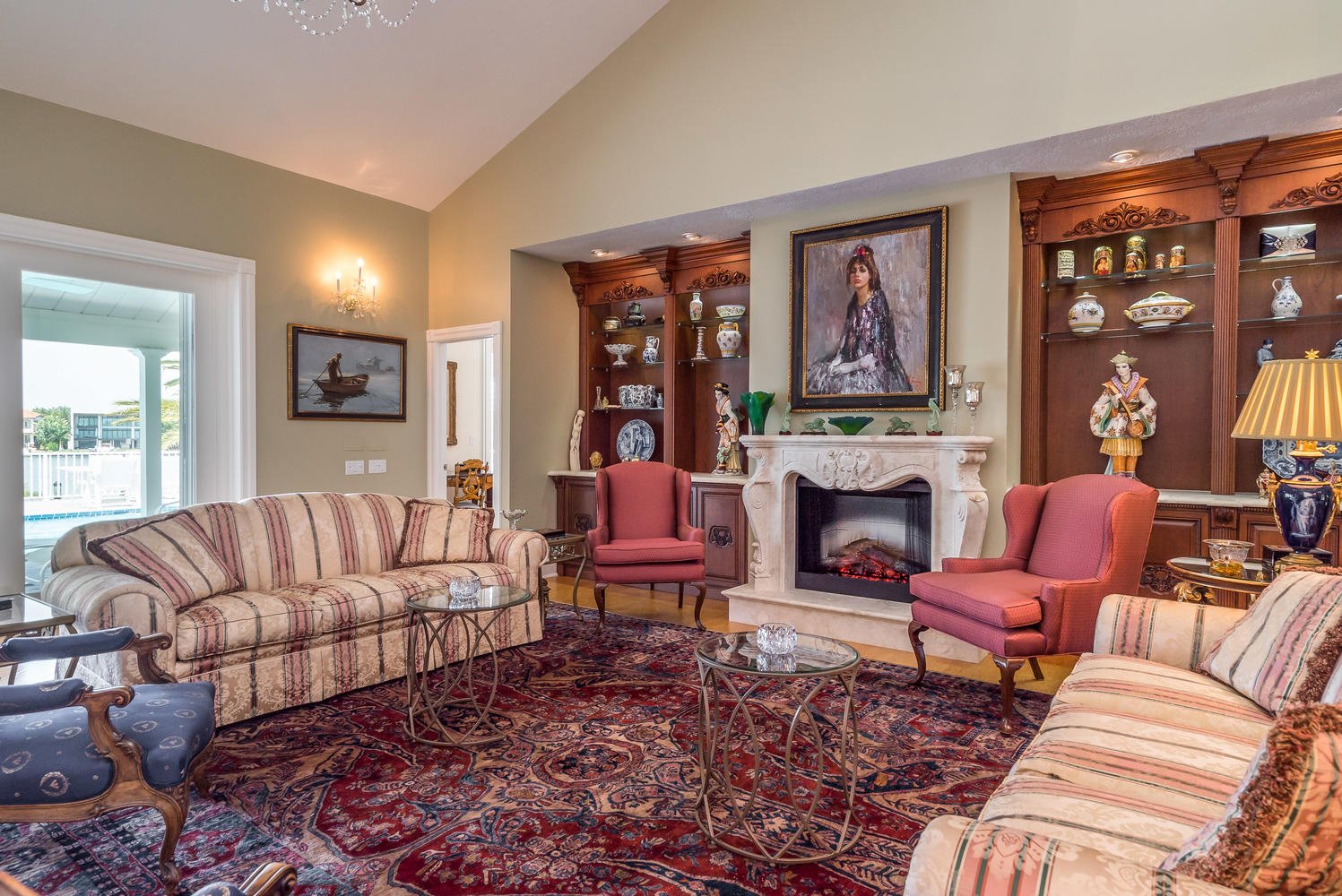 1329 Vista Dr