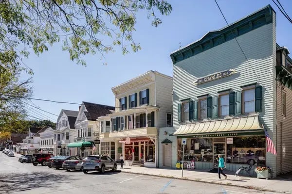 10 Great Shopping Spots in Westchester