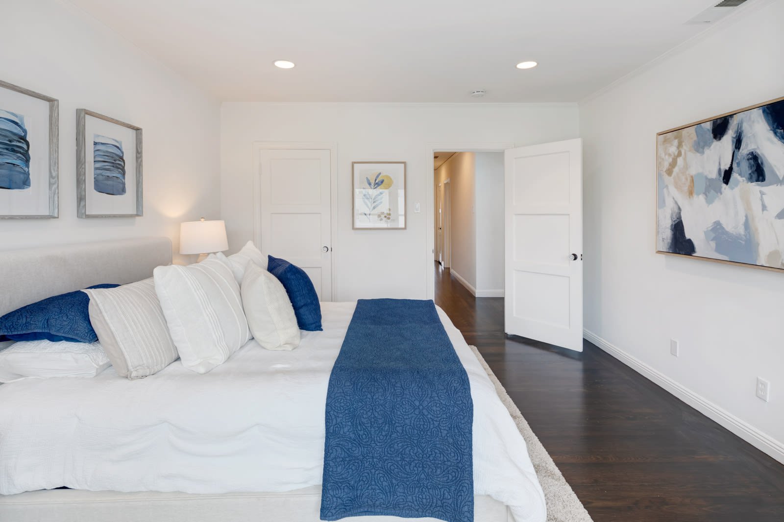 2257 Beach