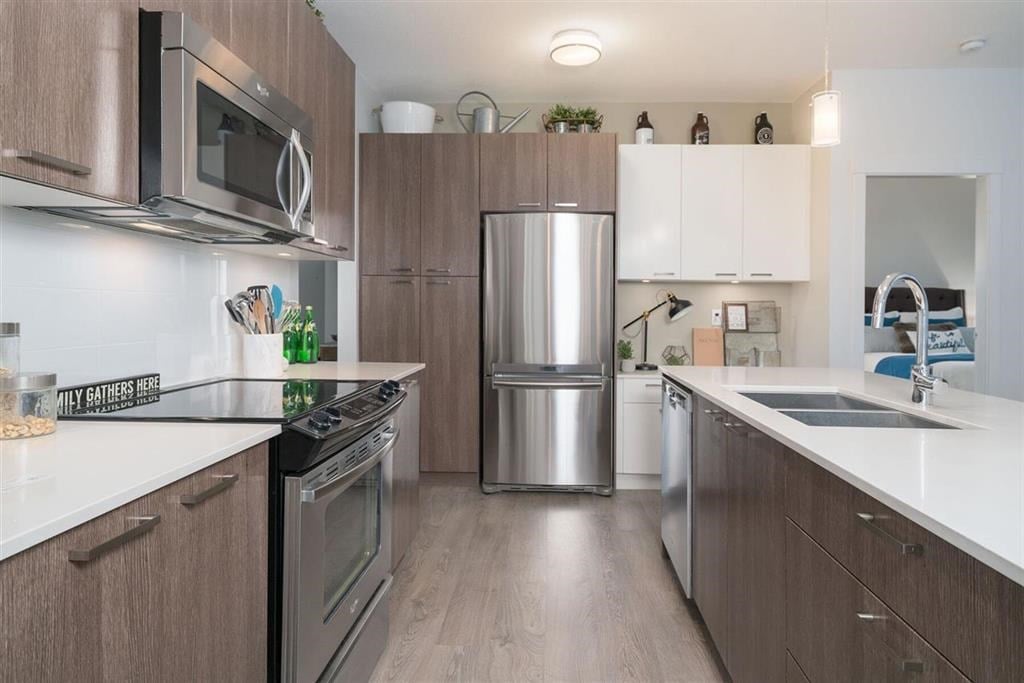 207-617 Smith Ave
