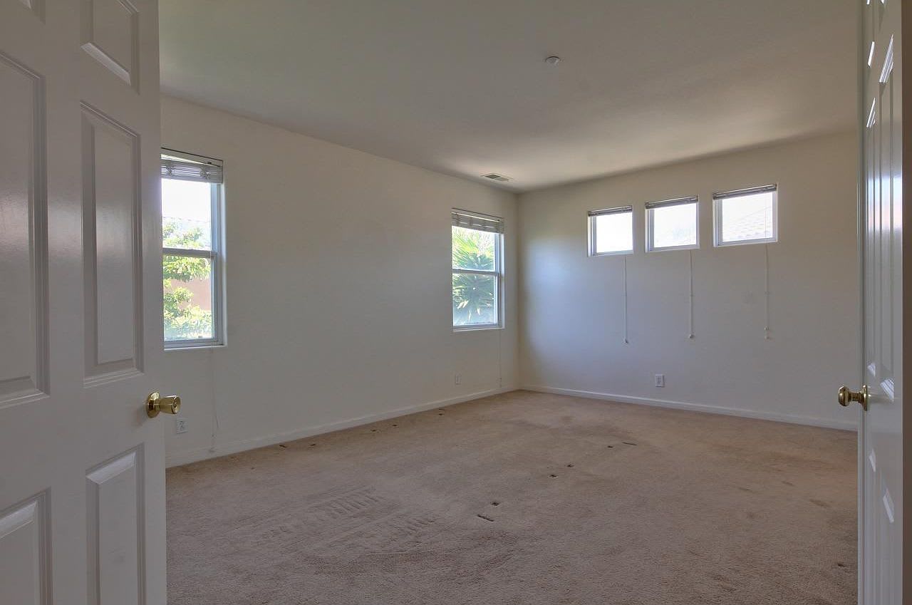 13 Wimbledon Cir