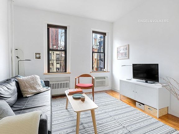 237 East 88th Street Unit: 202