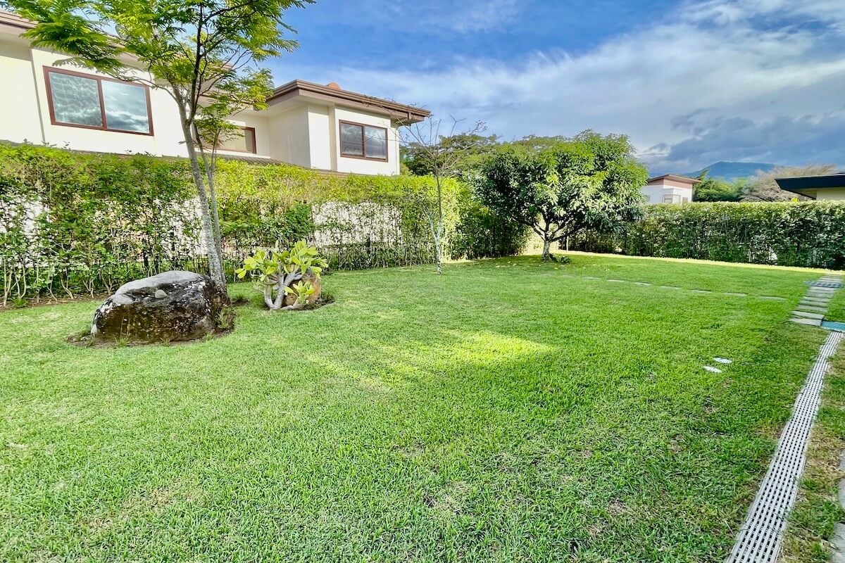 Solar Powered Terrace Home, Guacima, Alajuela