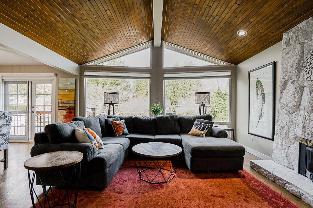 294 W Murphy Dr