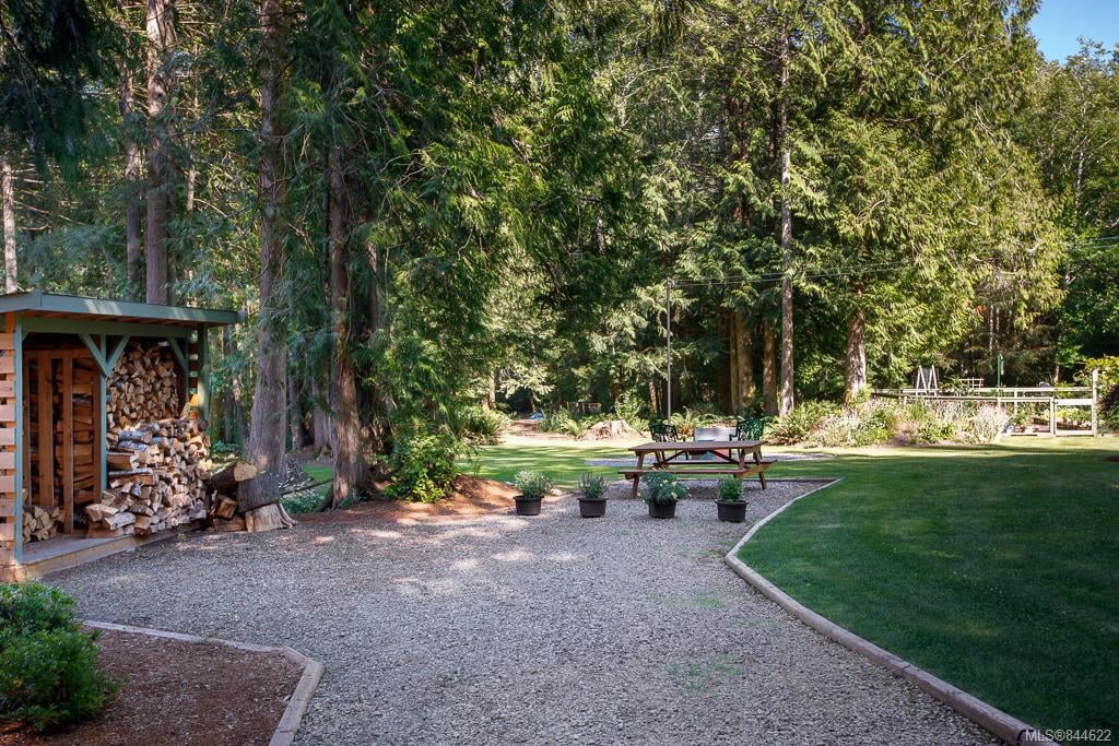 2467 Kemp Lake