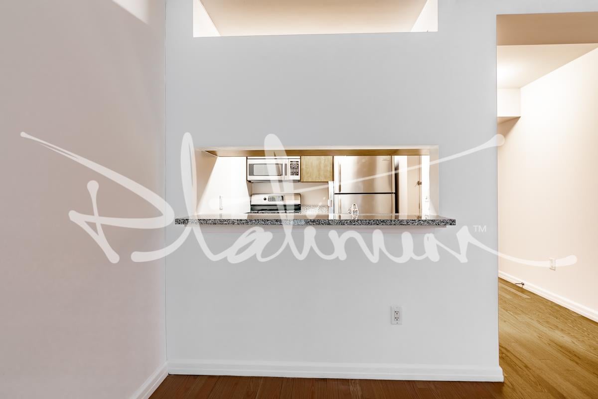 2 Gold Street, Apt 1810