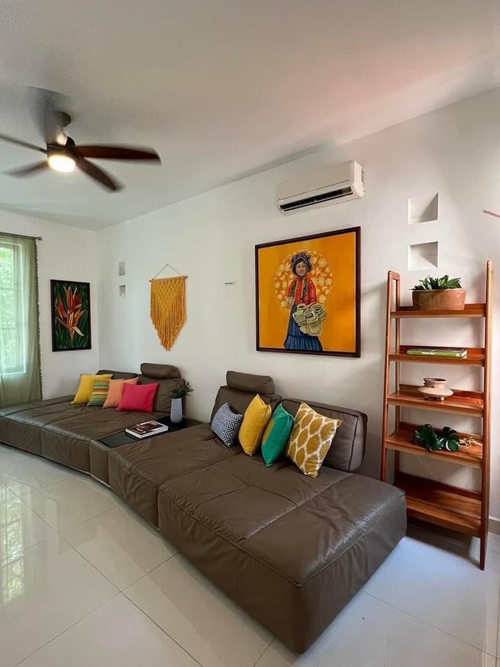  House of Art in Puerto Aventuras for Sale lounge