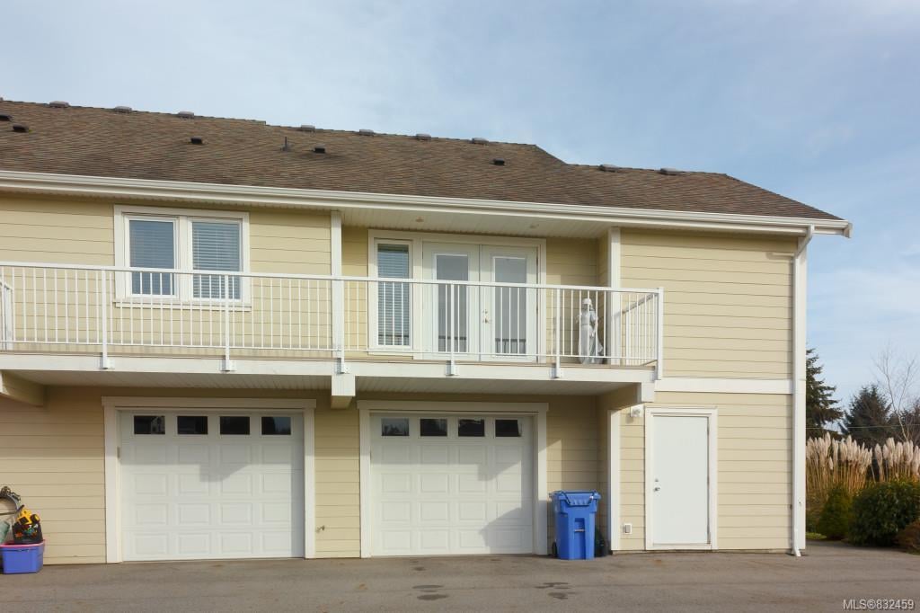106-2038 Gatewood Rd, Sooke