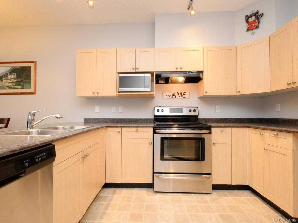 301-893 Hockley Ave