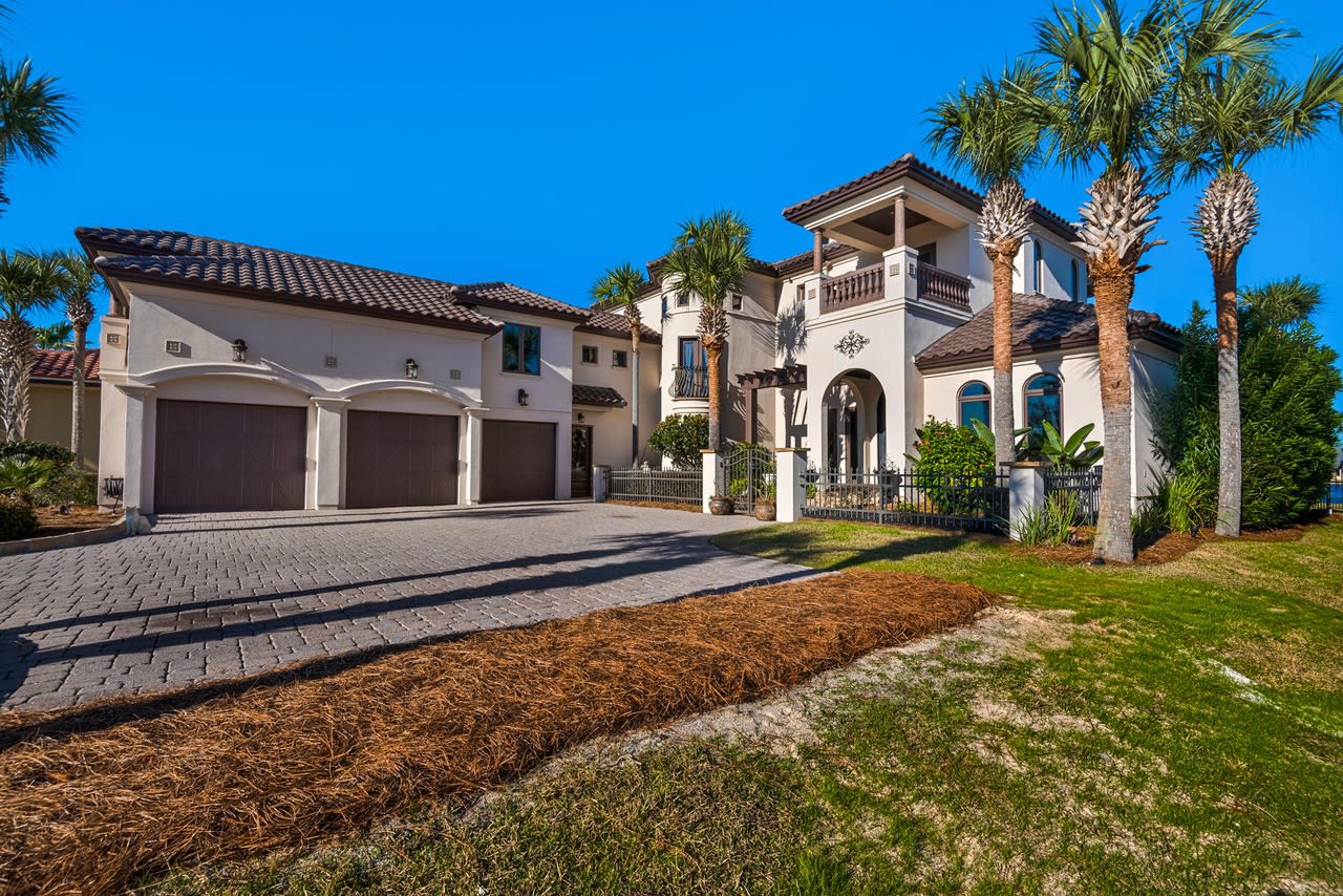 5236 Finisterre Drive