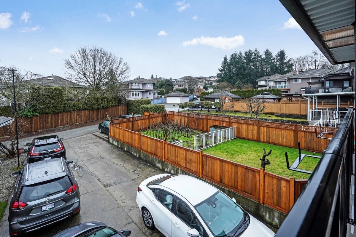 7562 Cariboo Road Rd, Burnaby