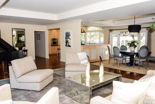 1359 Butterfield Rd