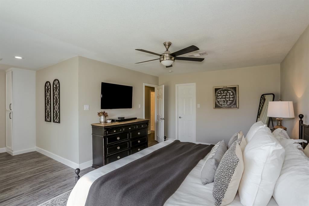 215 Acorn Tree Court