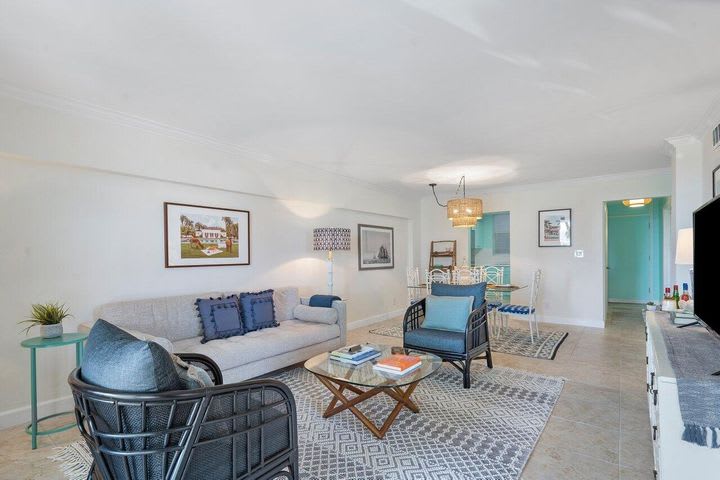 917 N Flagler Drive 108