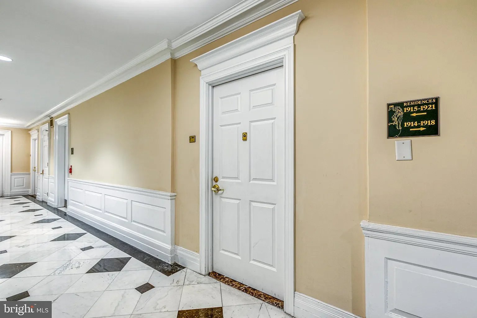 1600-18 Arch St #1921