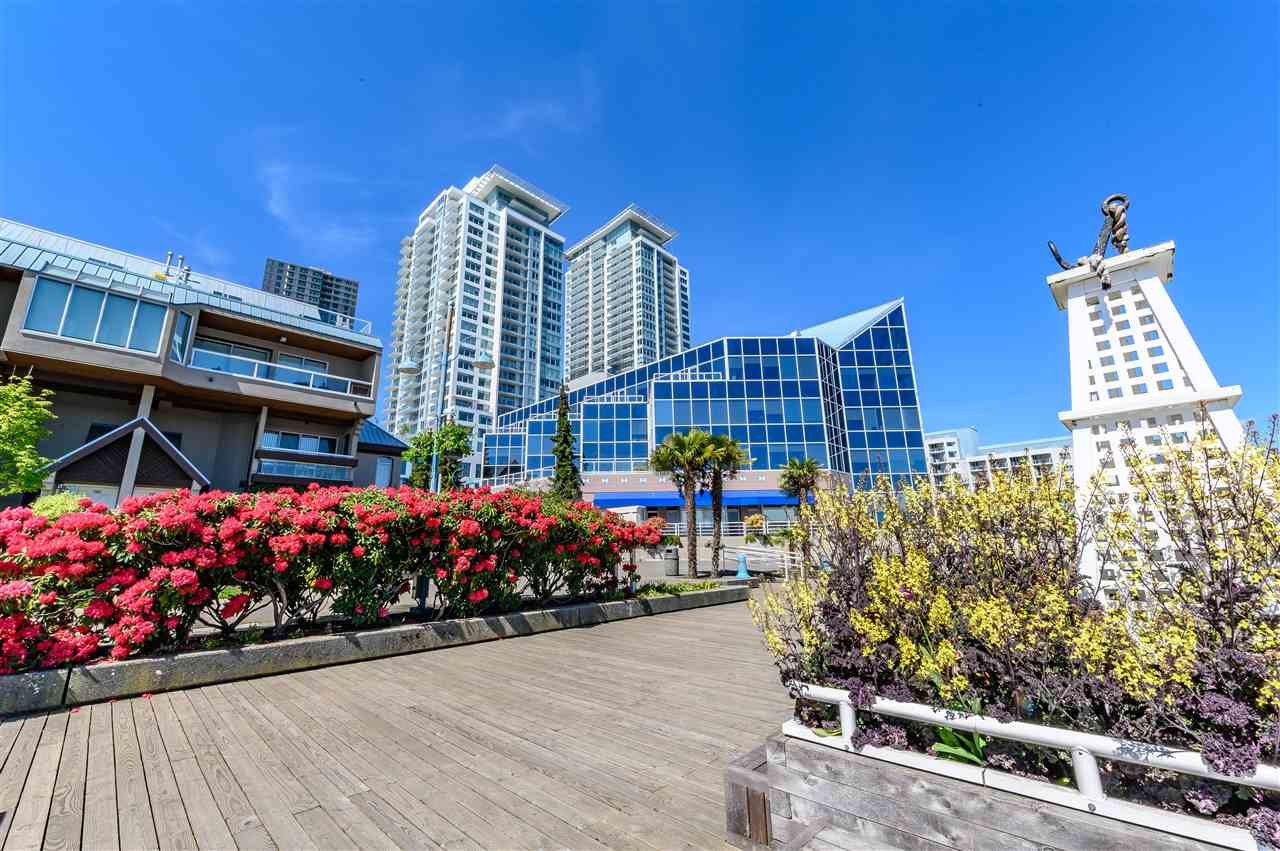 2503-988 Quayside Dr