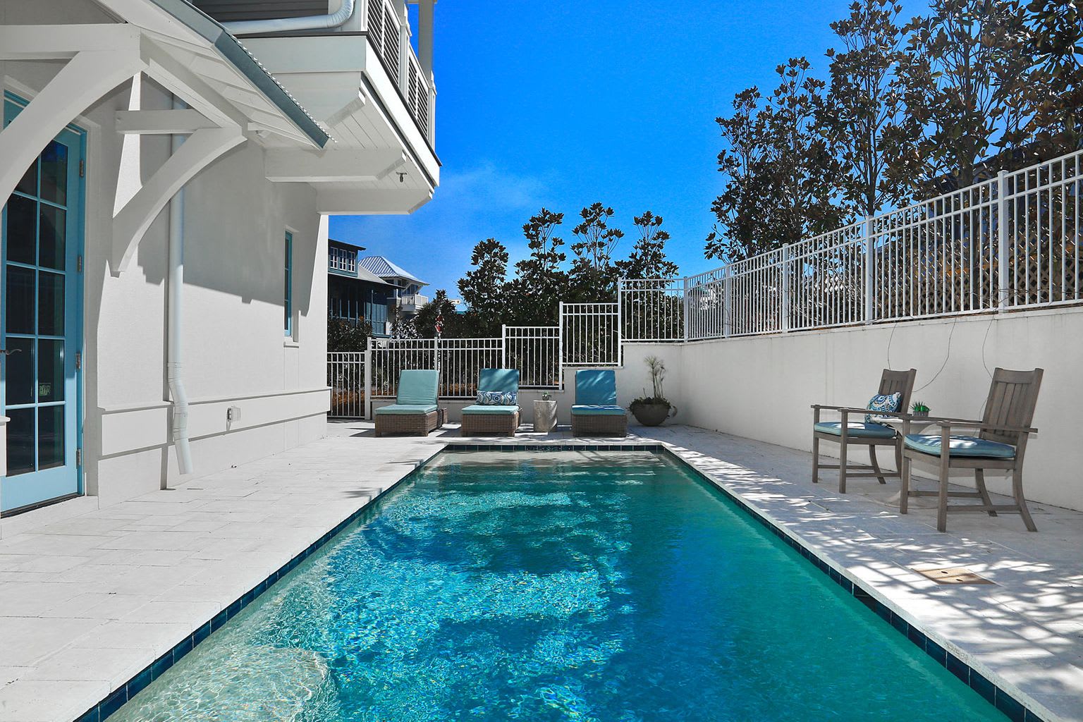 Private Offering in The Retreat
