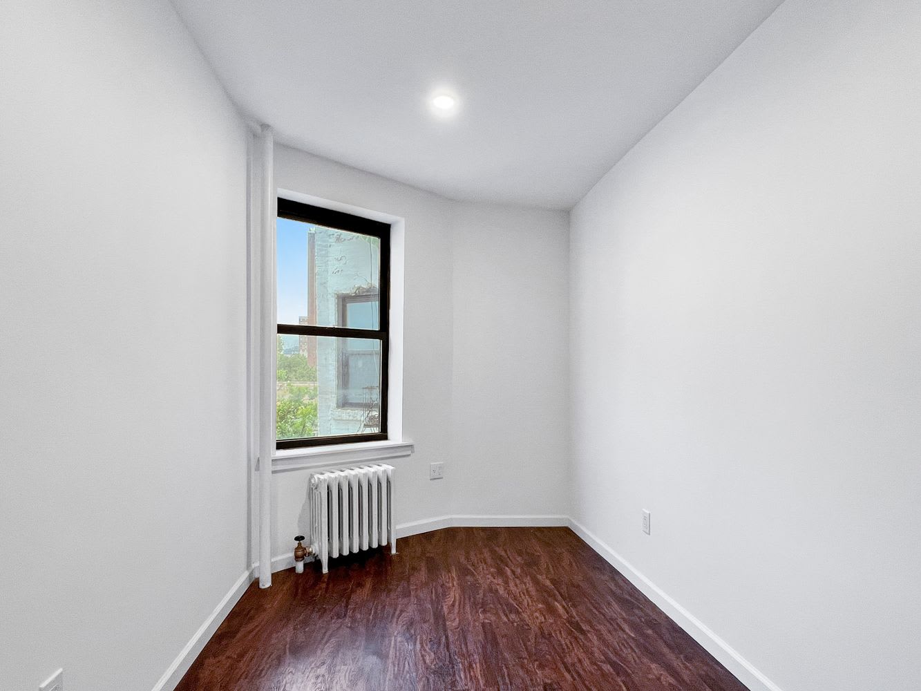127 Henry St. #10