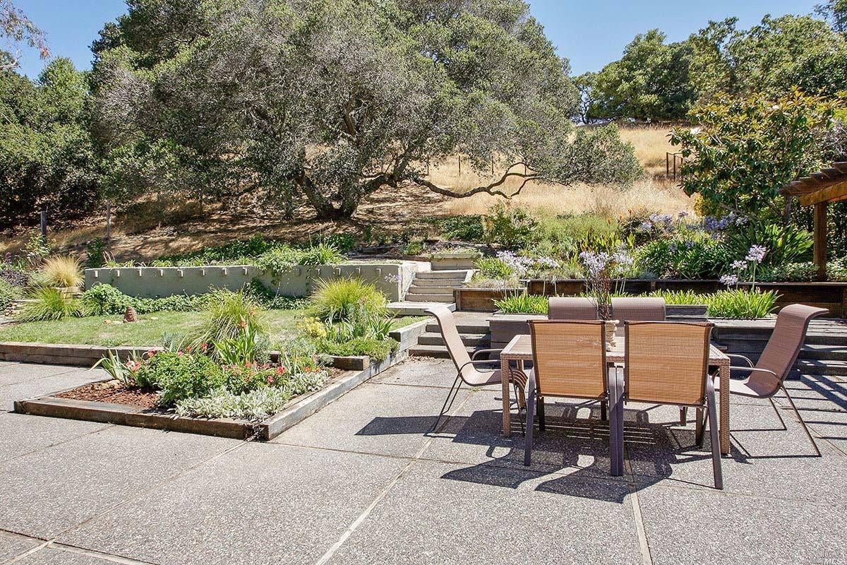 87 Santa Maria Dr