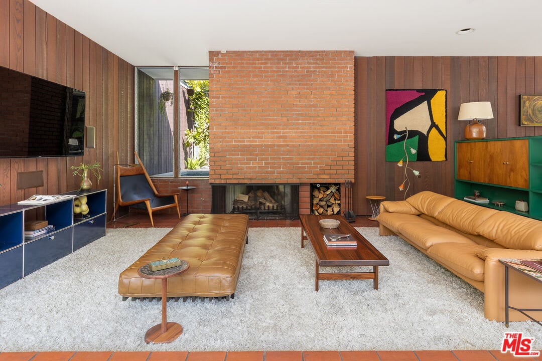 Beachwood Canyon Mid Century by Robert Lee, AIA.