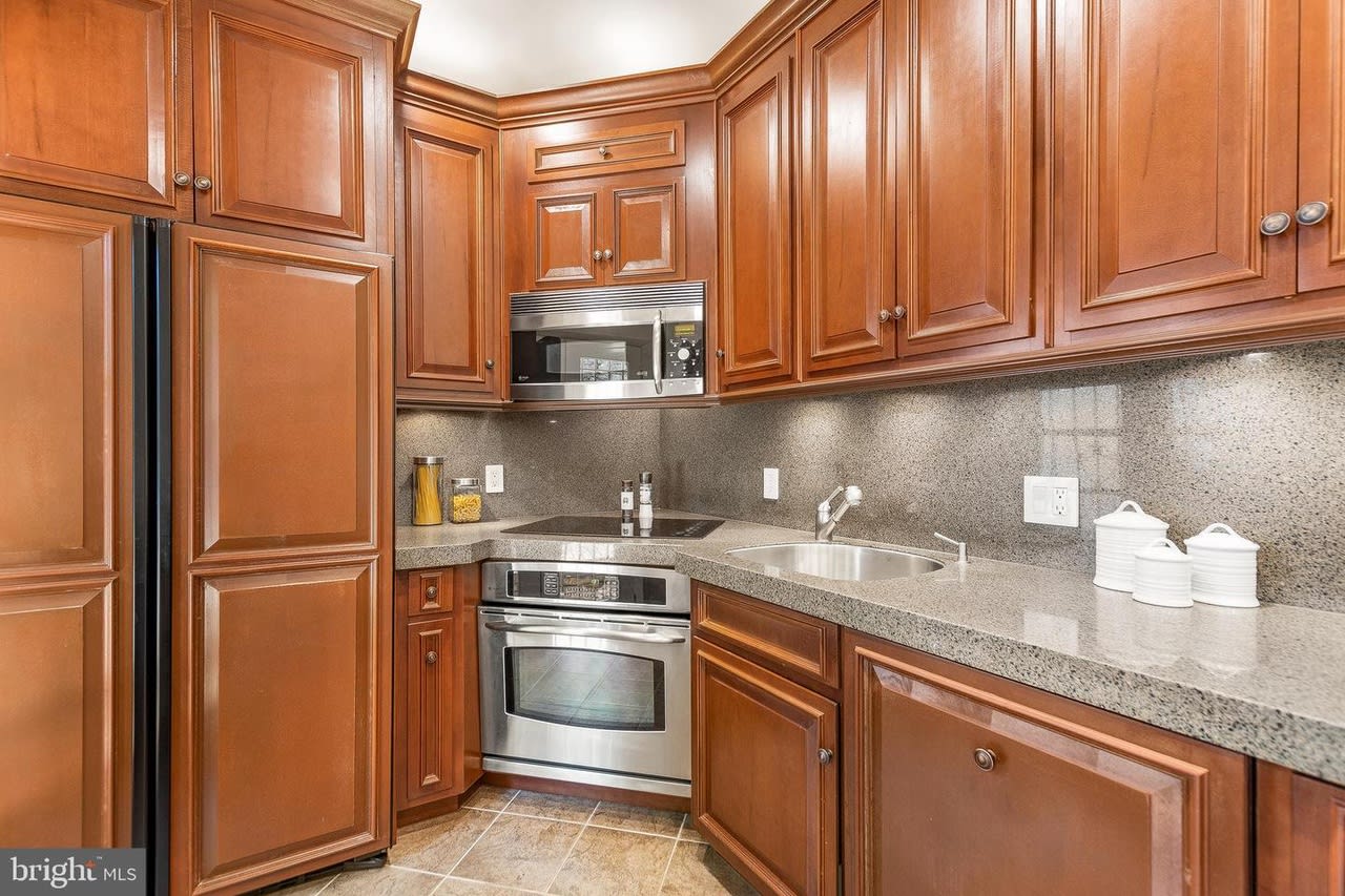 2128 Cathedral Ave NW - Buyer Represented