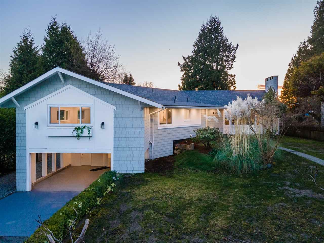 2065 Westdean Cres