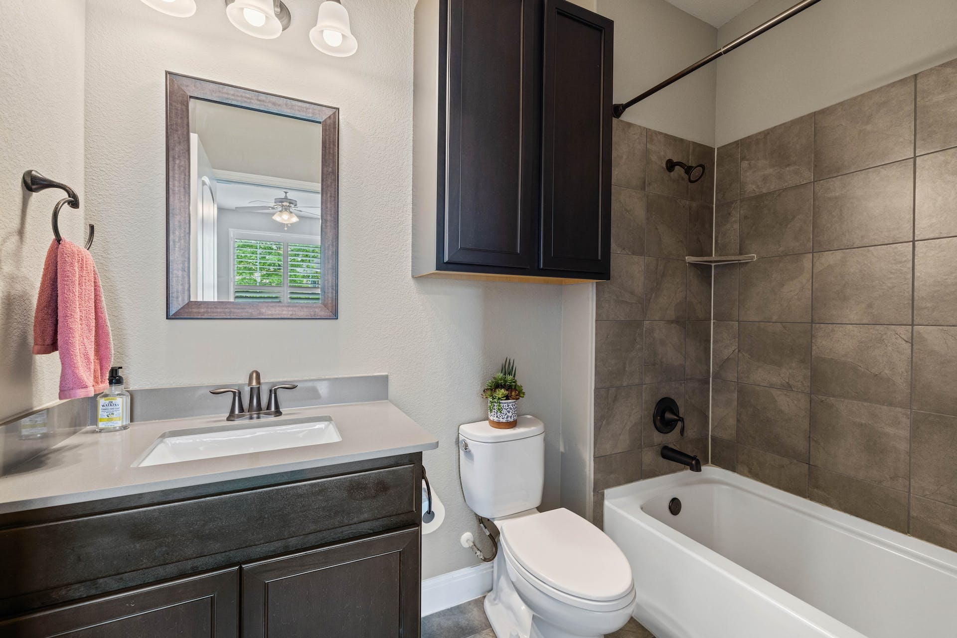 424 Star Mountain Ln, Georgetown, TX 78633