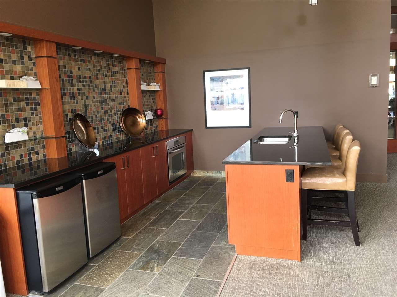 903-3093 Windsor Gate