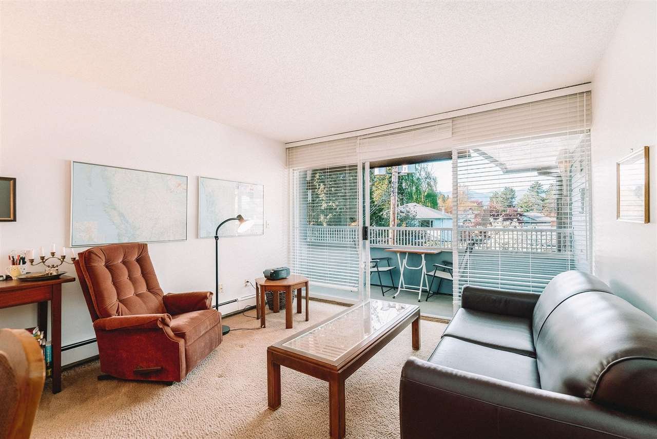 312-3875 W 4th Ave