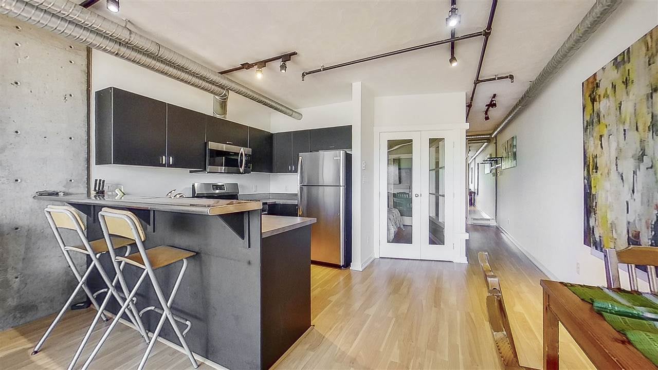 509-27 Alexander St