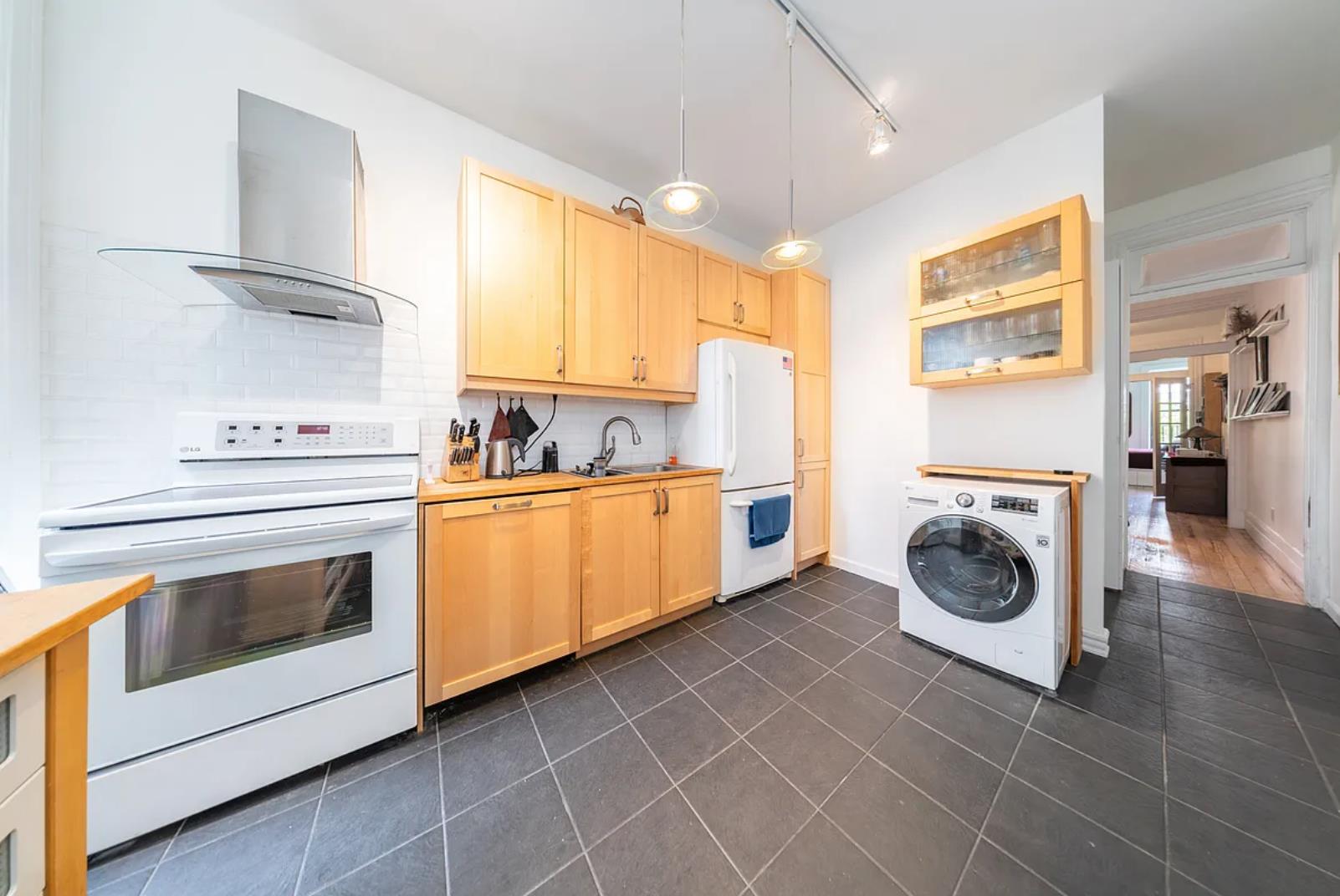 322 East 85th Street, Apt 5-B
