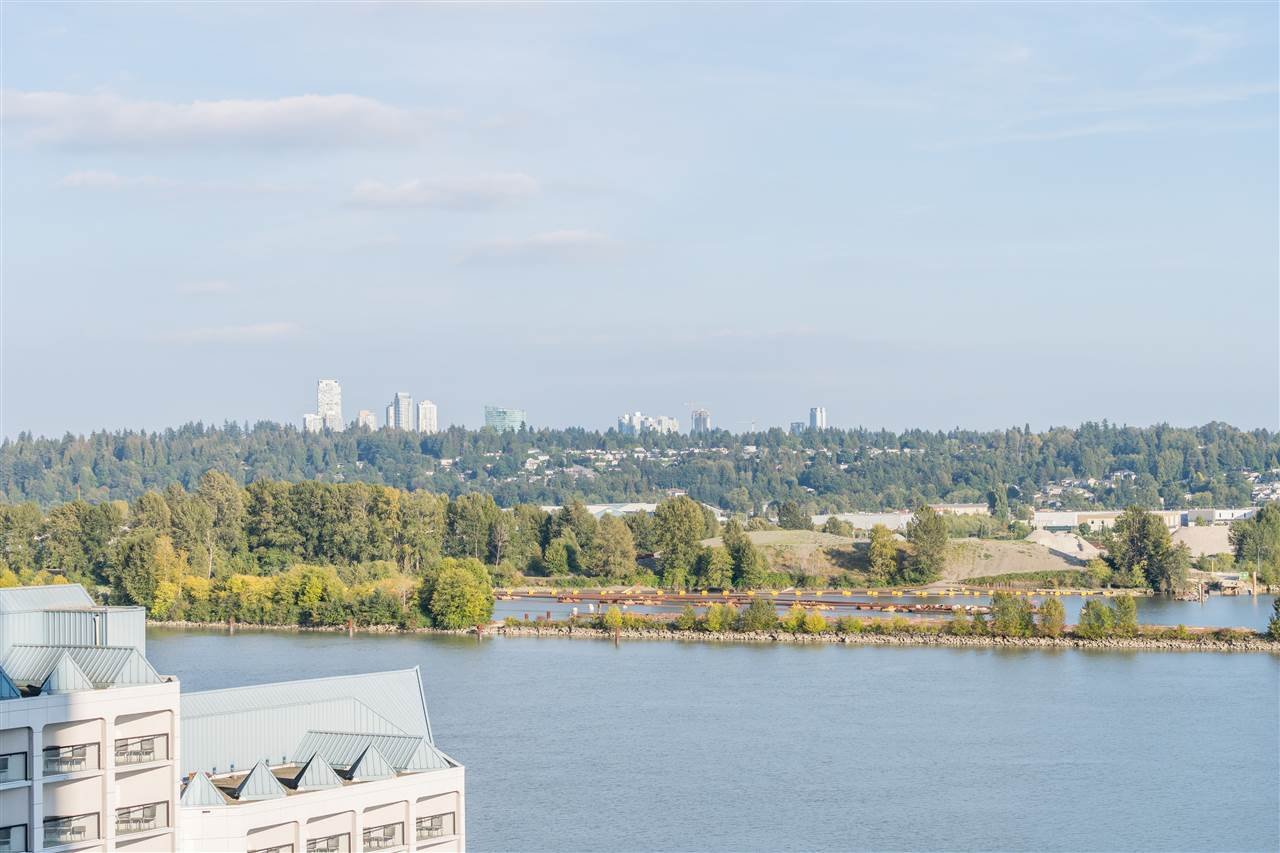 1106-988 Quayside Dr