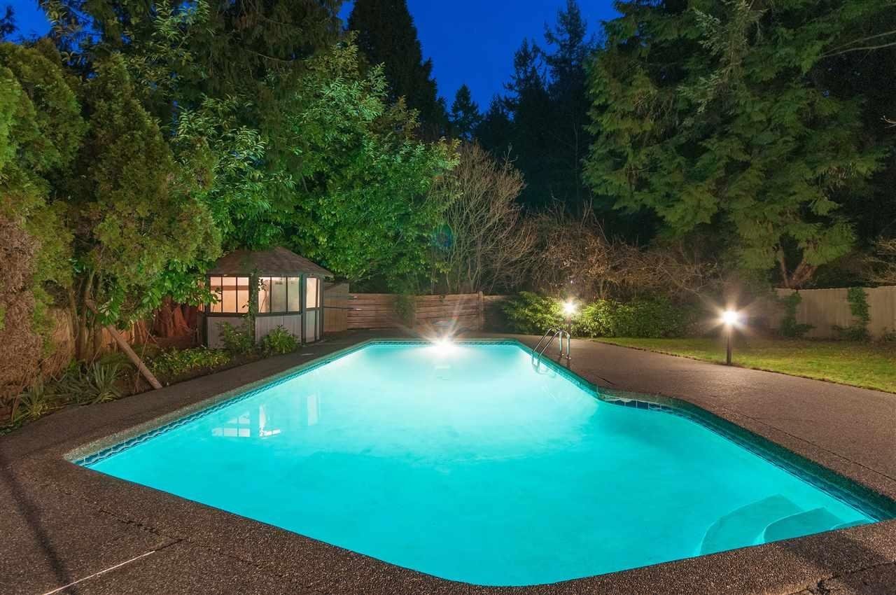 2482 Edgemont Blvd