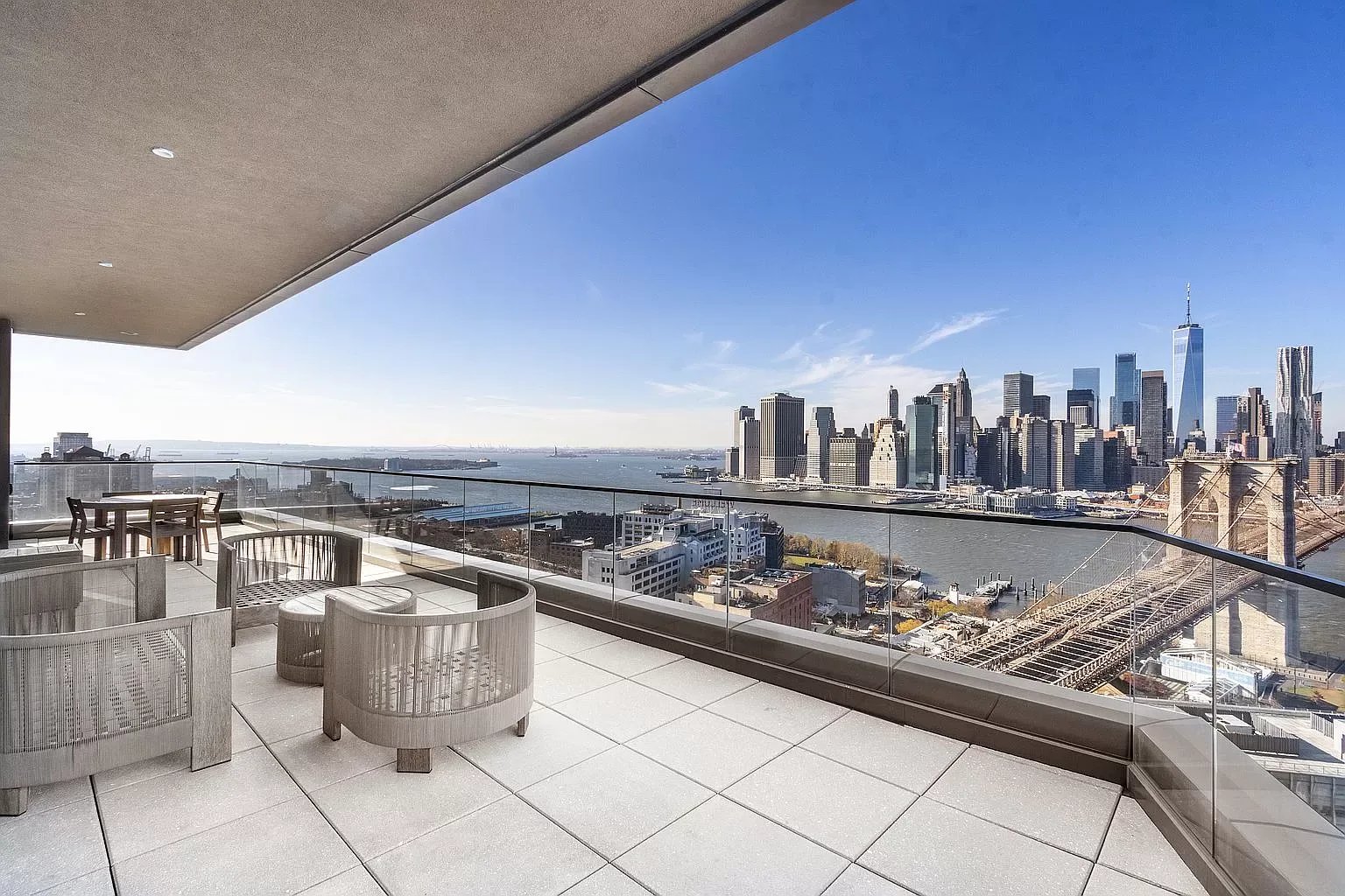 30 Front St, #27A