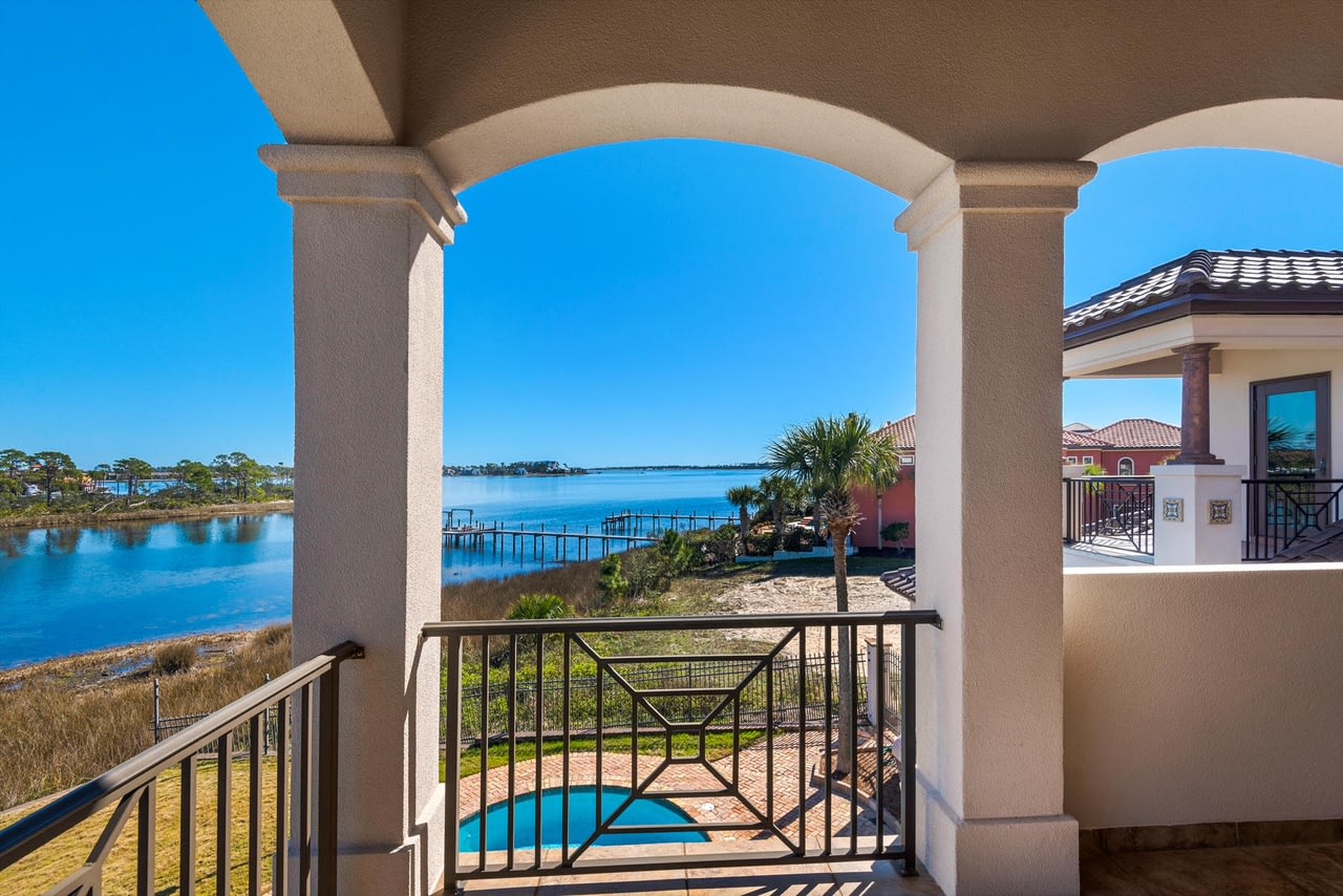 5236 Finisterre Drive