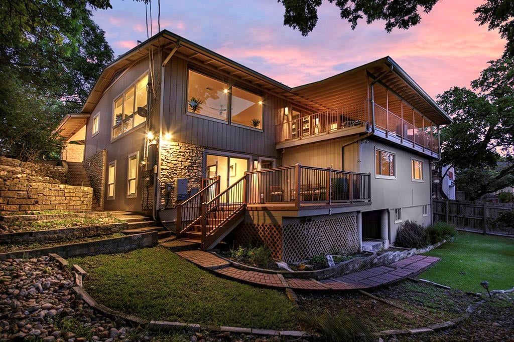 3923 Sierra Dr