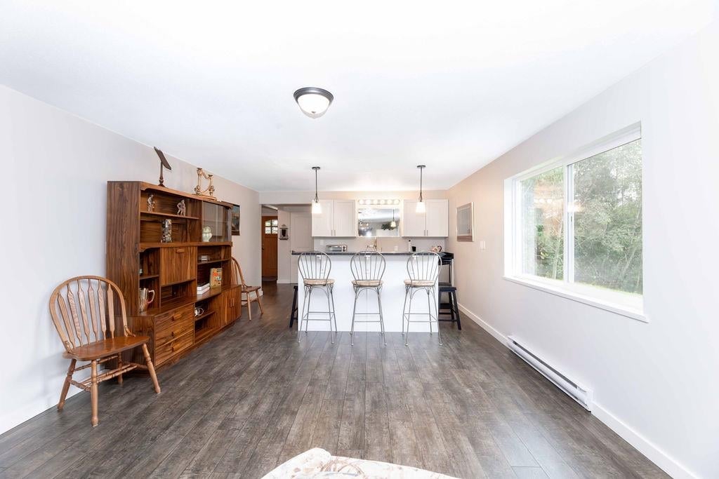 12815 Sunshine Coast Hwy