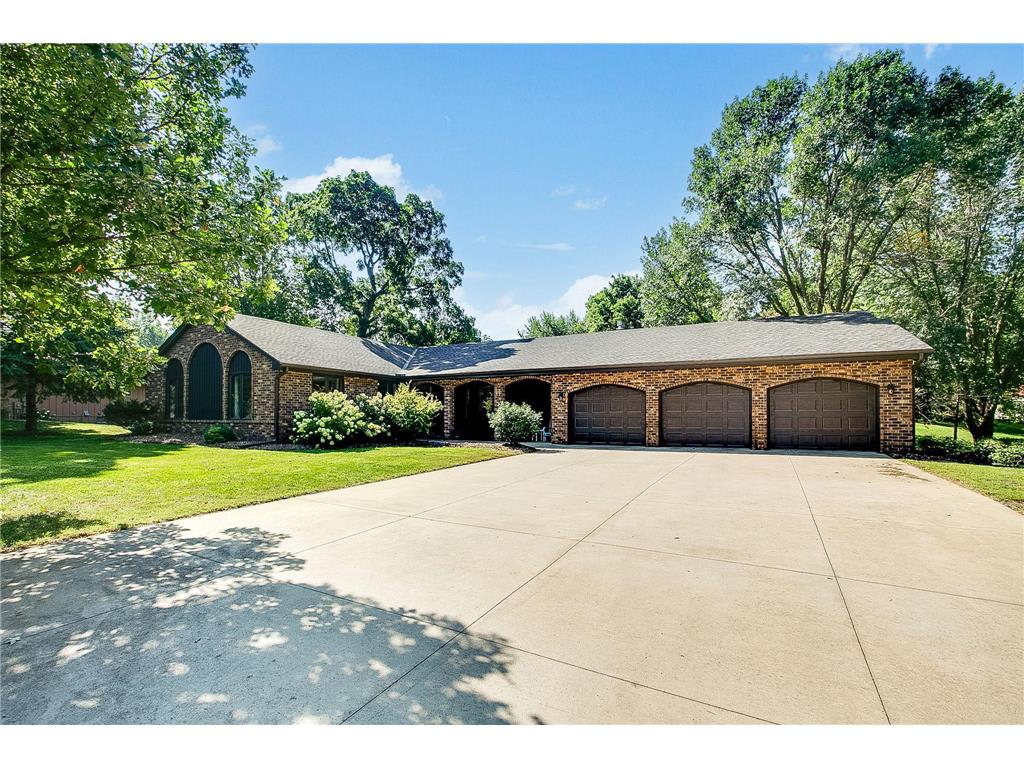 151 S Shannon Dr