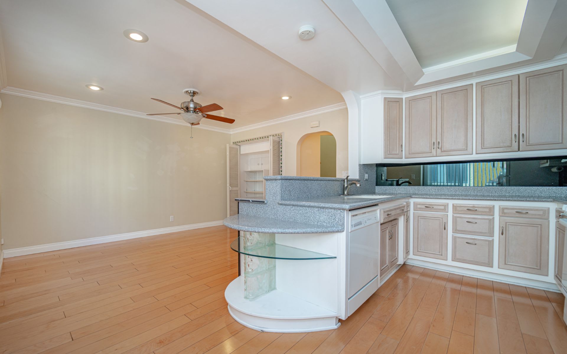1070 Palo Verde Avenue