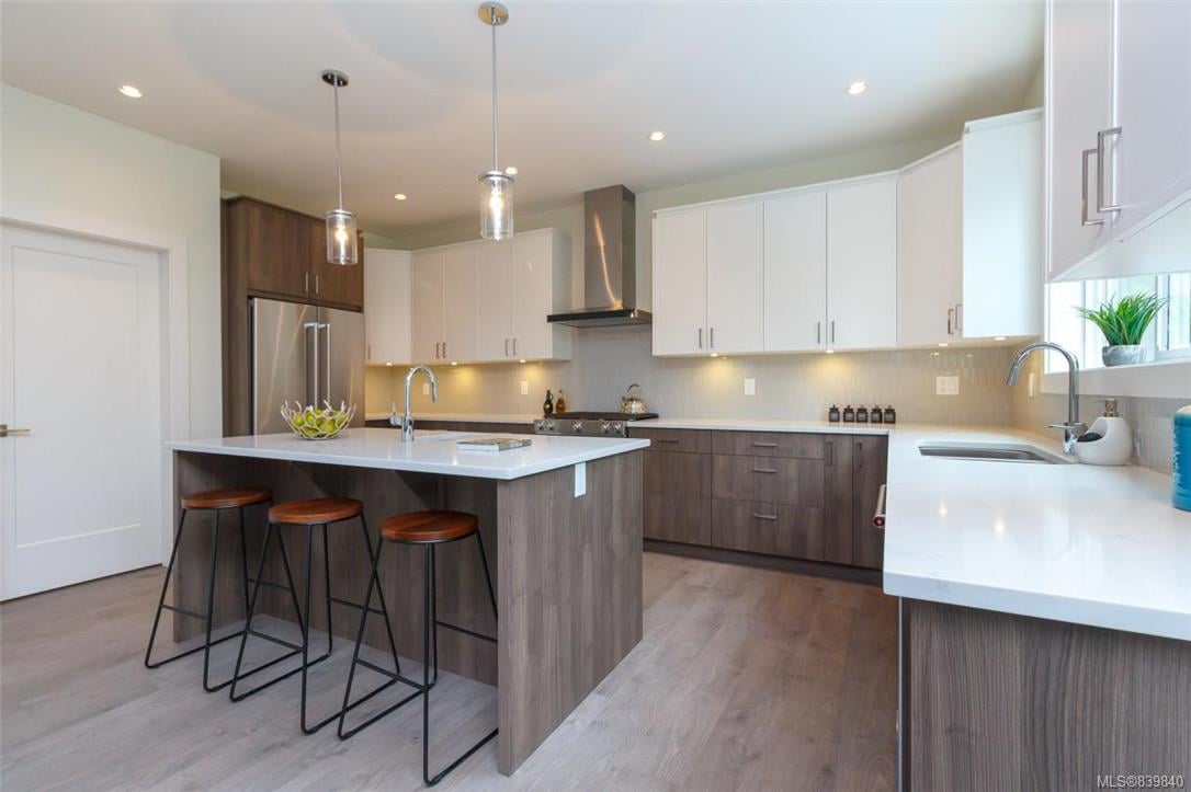 3516 Paperbark Cres