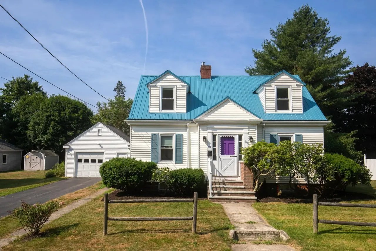 New Listing! 118 Keswick Road, South Portland, ME 04106 – $440,000