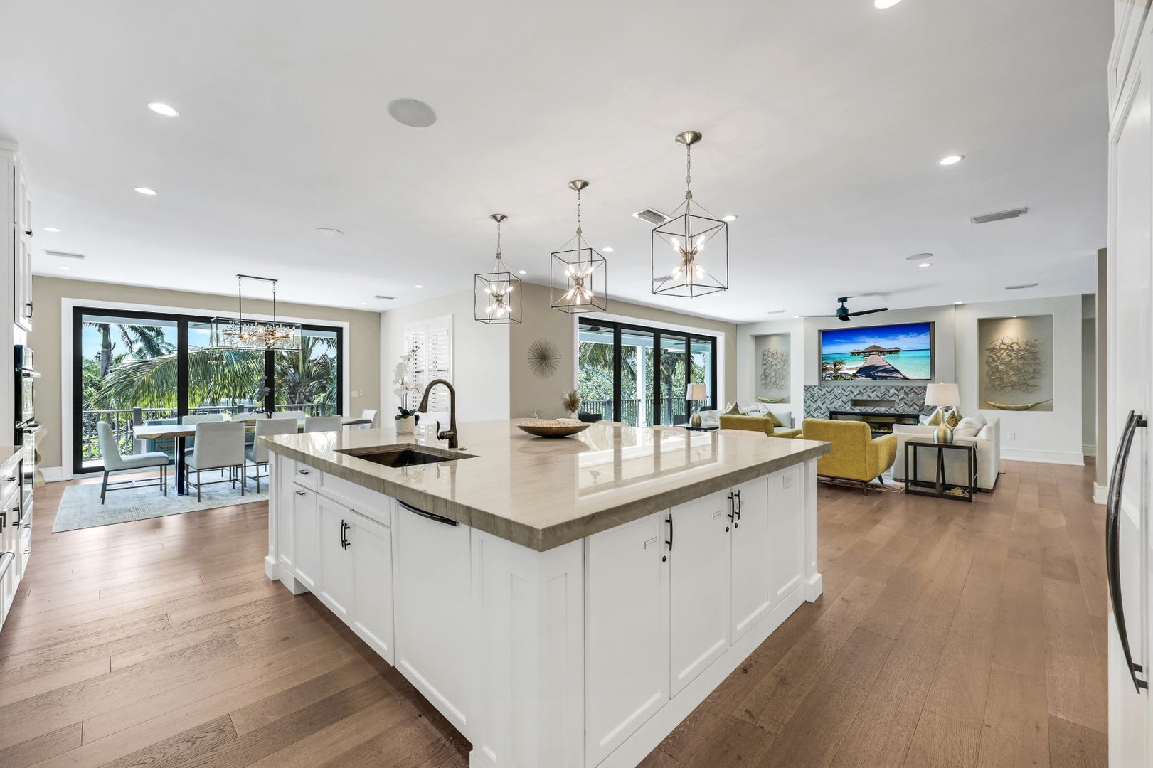 241 Willow Ave, Anna Maria, Florida, 34216