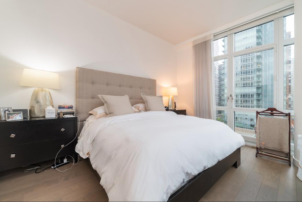 305 East 51st Street, Apt 10-F