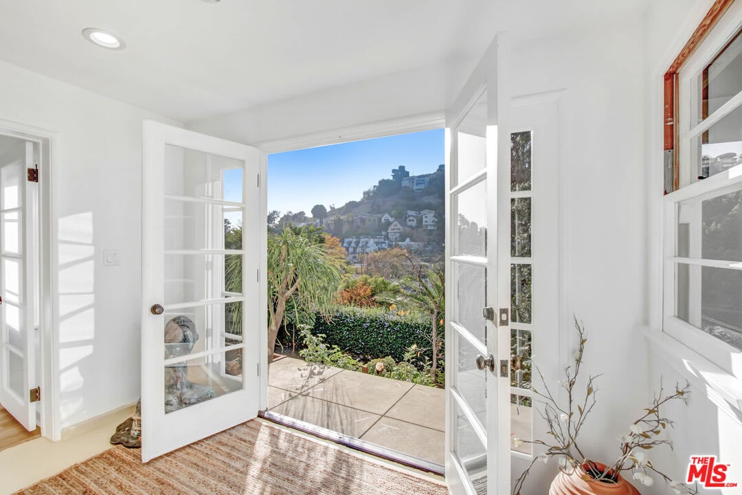  2325 Meadow Valley Terrace
