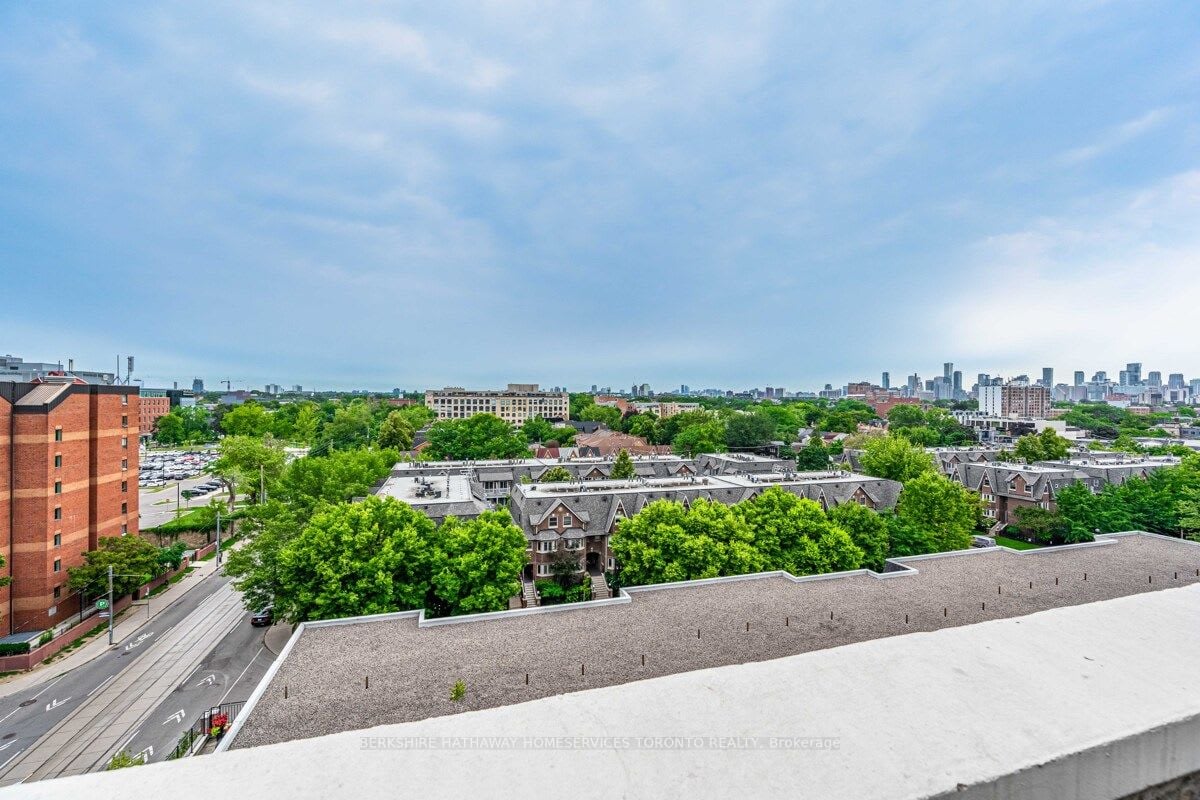 PENTHOUSE ON KING WEST 