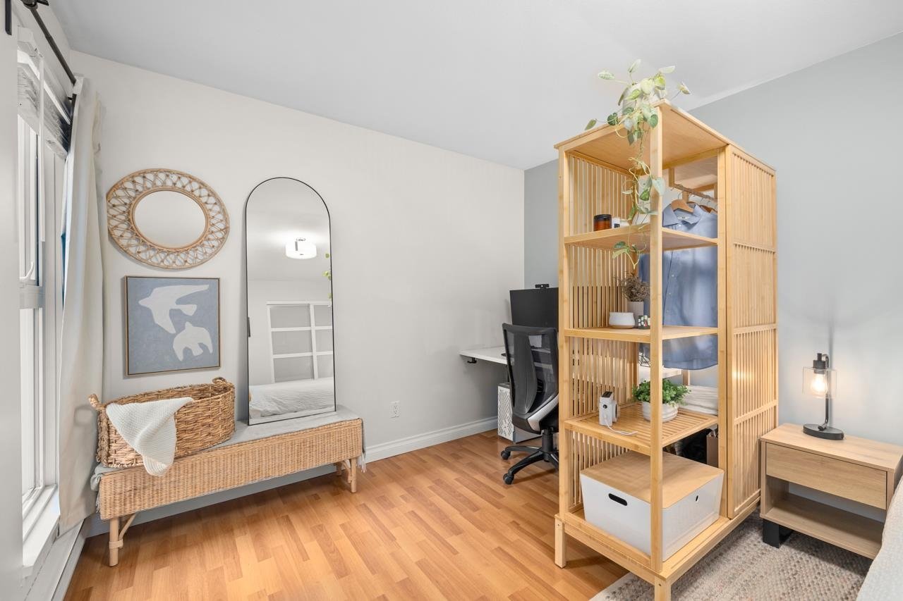 205-2212 Oxford Street, Vancouver