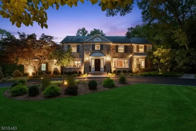 21 Slope Dr