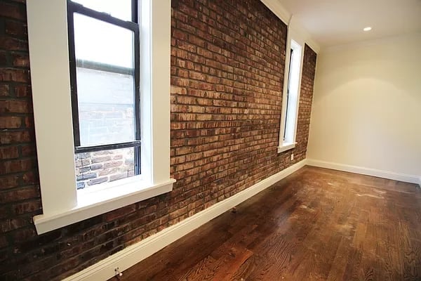 604 E 9th St Unit: 18